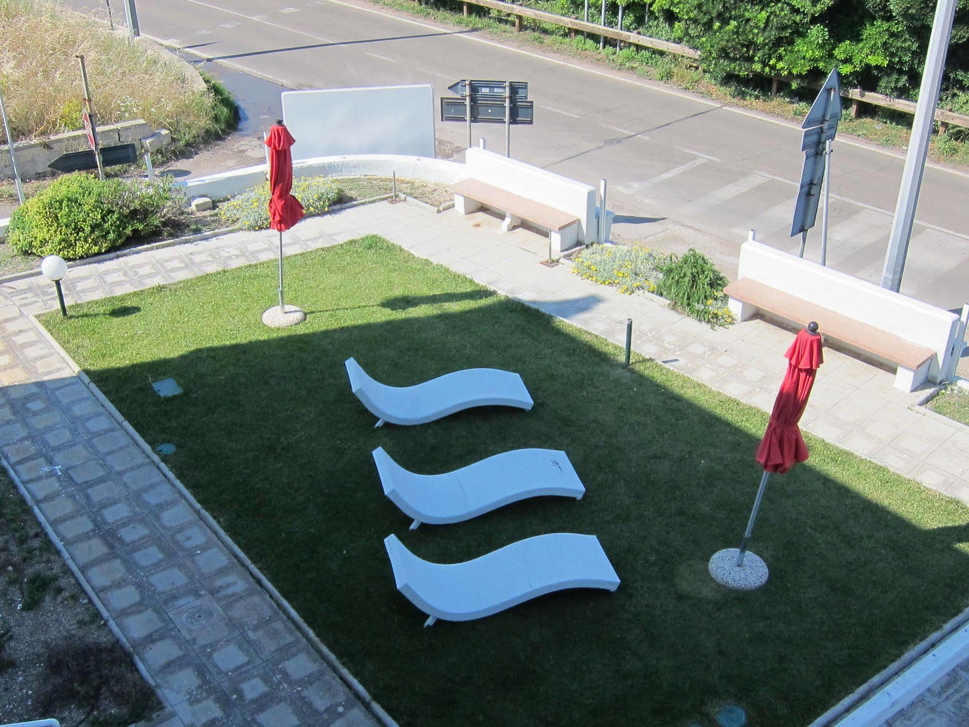 Oasis Park Hotel 托里德欧索 外观 照片